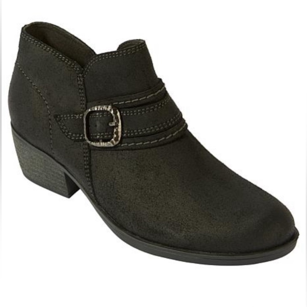 Clarks Charlten Bay leather suede distressed ankle boots- sz. 8 M